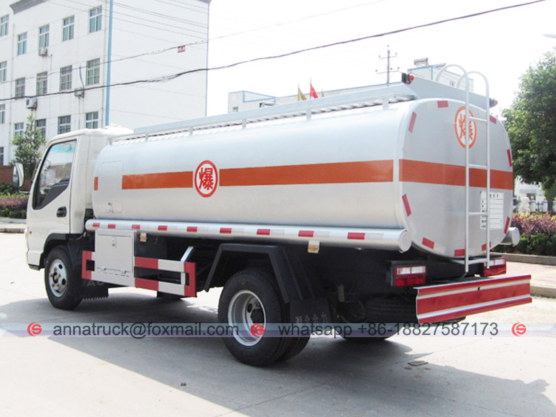 JAC 7,000 Liters Oil Tank Truck-4